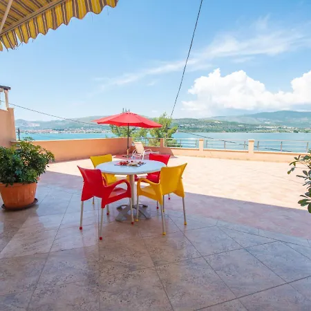 Vinka-5 By Interhome Apartmán